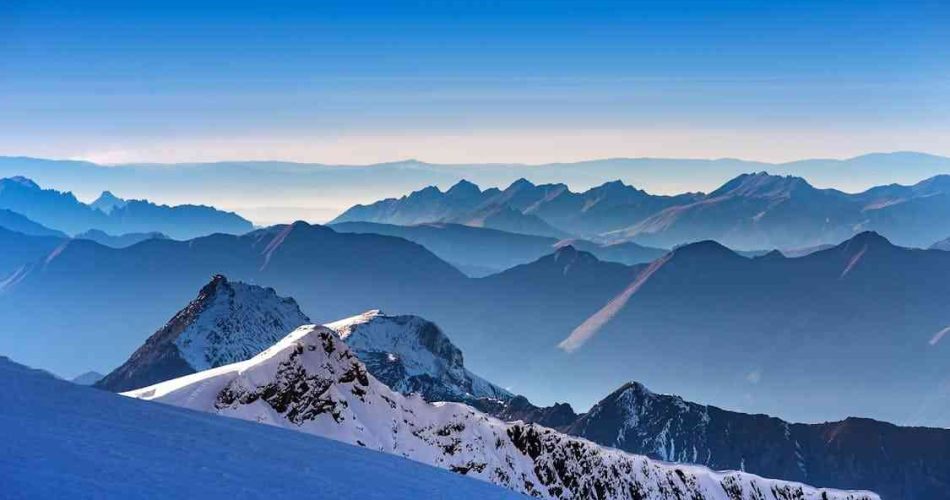 ‘Jungfrau’, Gunung Cantik di Swiss! Nikmati 5 Keindahannya 1